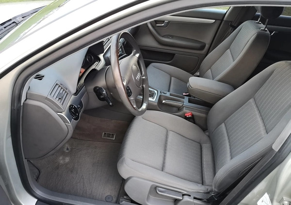 Audi A4 cena 11900 przebieg: 287000, rok produkcji 2003 z Ryki małe 781